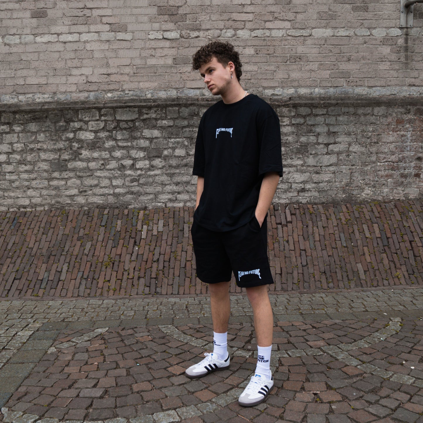 Oversized Face Tee Black